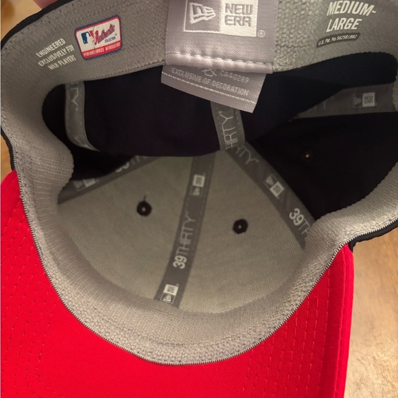 New Era Vibrant Red Cap with Black Interior - Picture 4 of 4